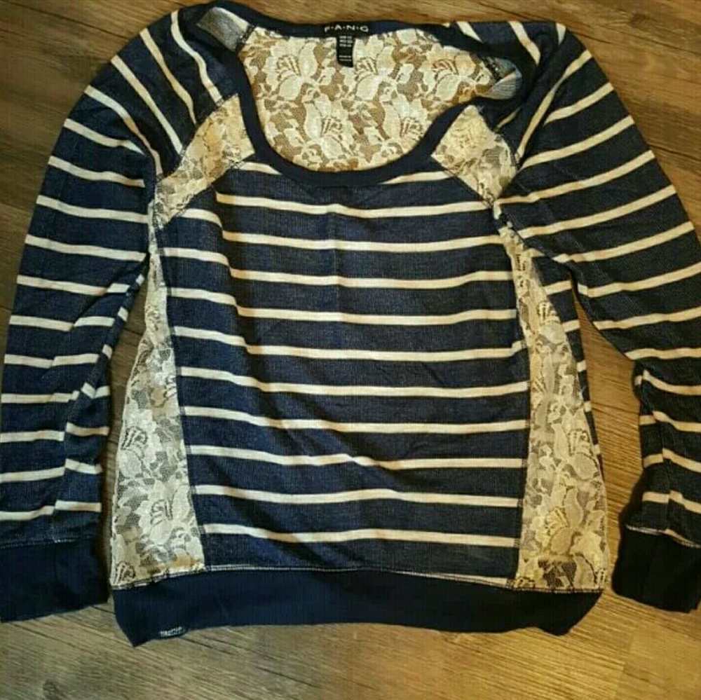 F•A•N•G Striped Qtr Sleeve w Lace Sz XS